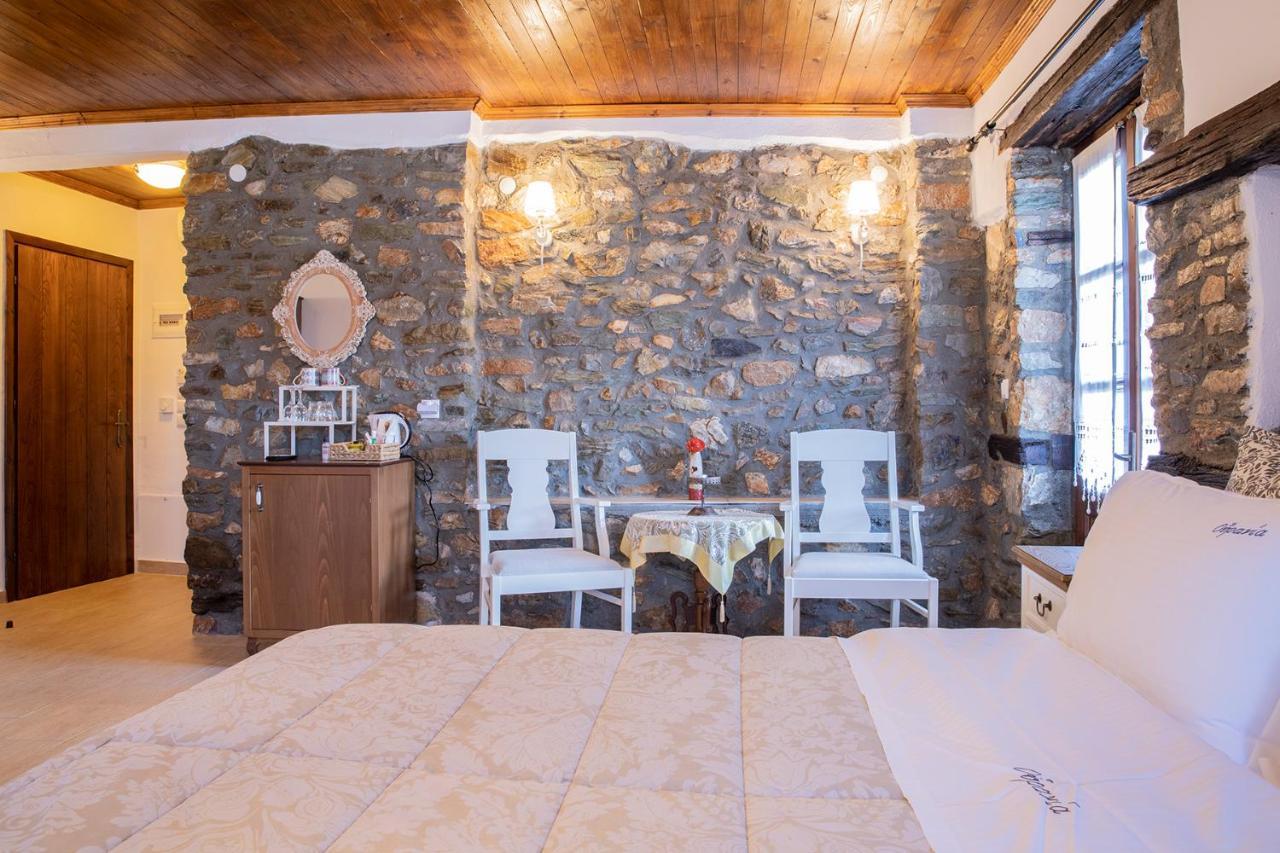 Guesthouse Ourania Palaios Panteleimonas Exterior photo