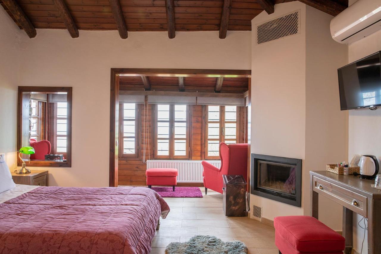 Guesthouse Ourania Palaios Panteleimonas Exterior photo